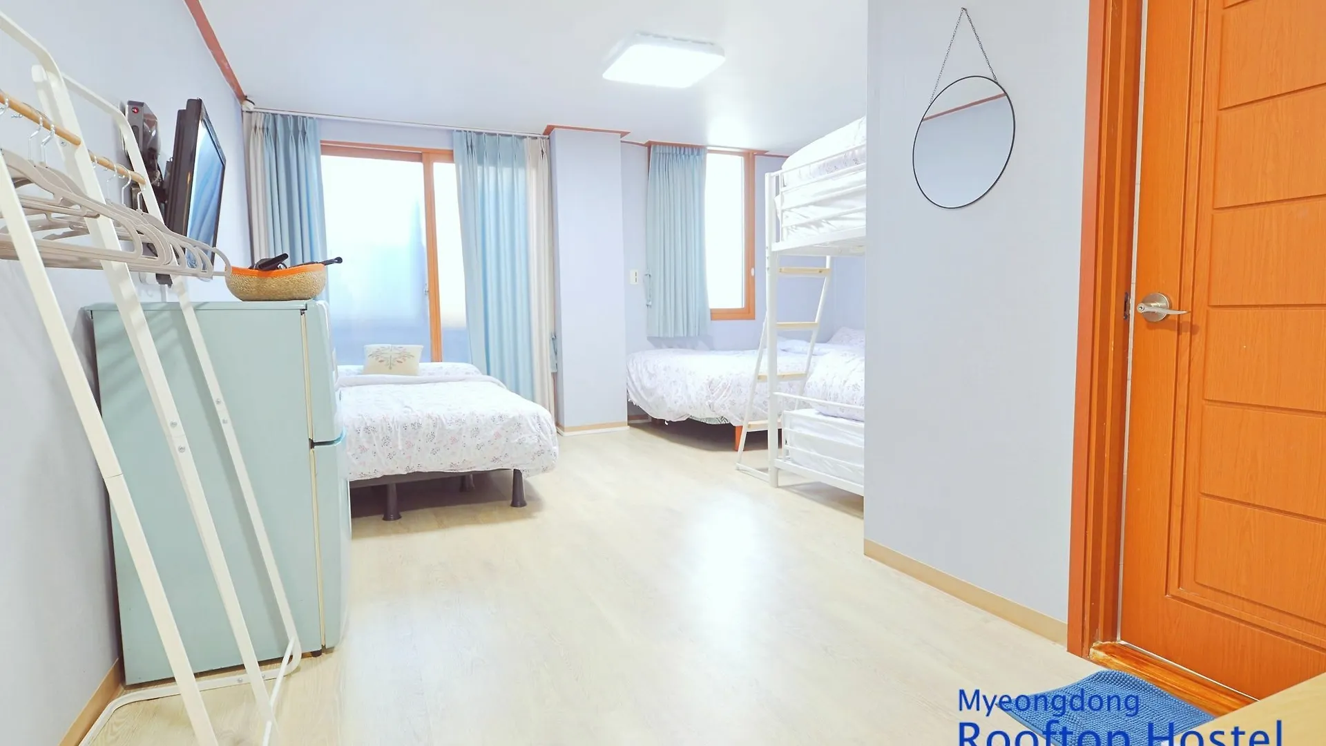 Myeongdong Rooftop Hostel Σεούλ Νότια Κορέα
