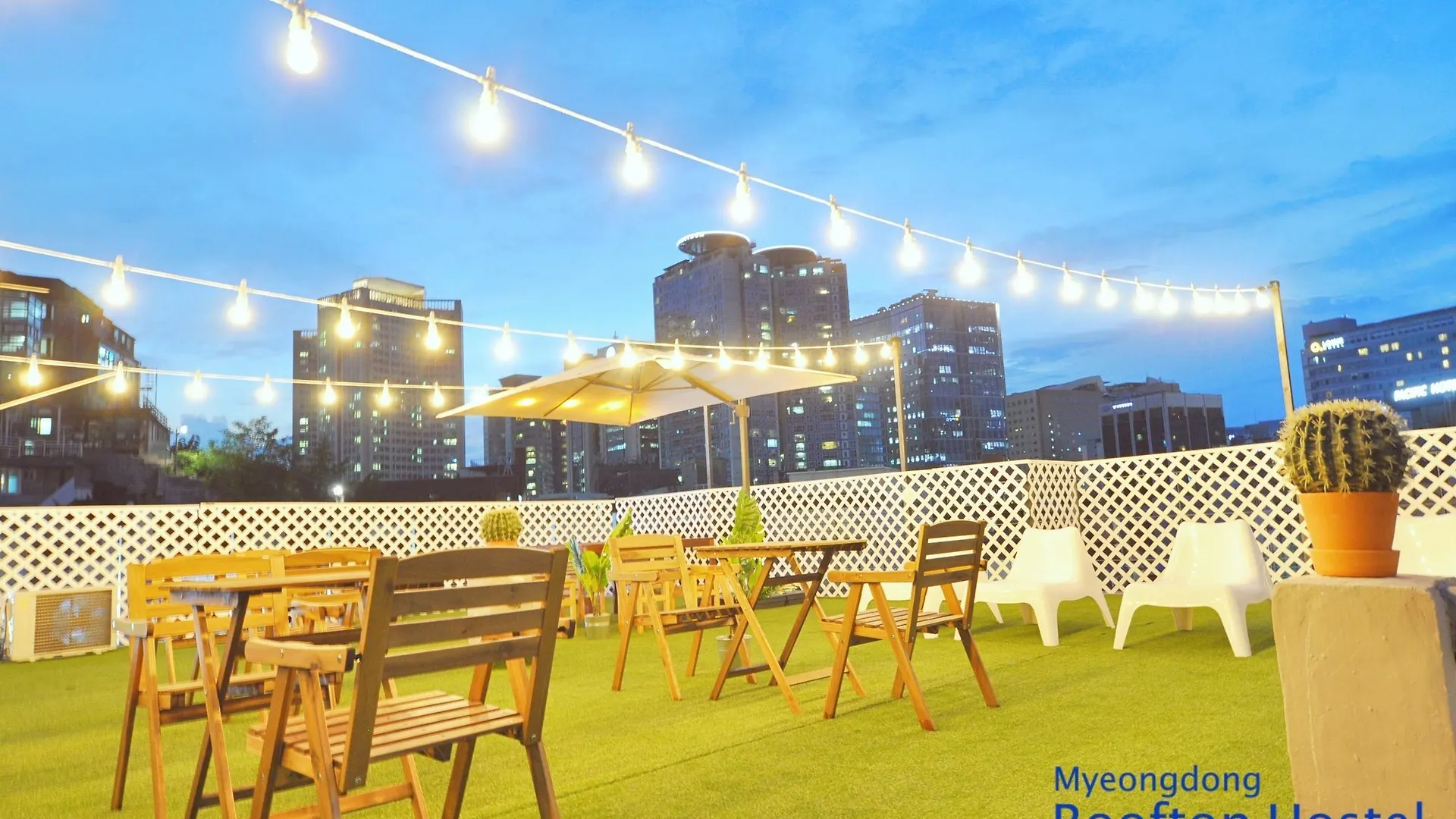 Myeongdong Rooftop Hostel Seoul